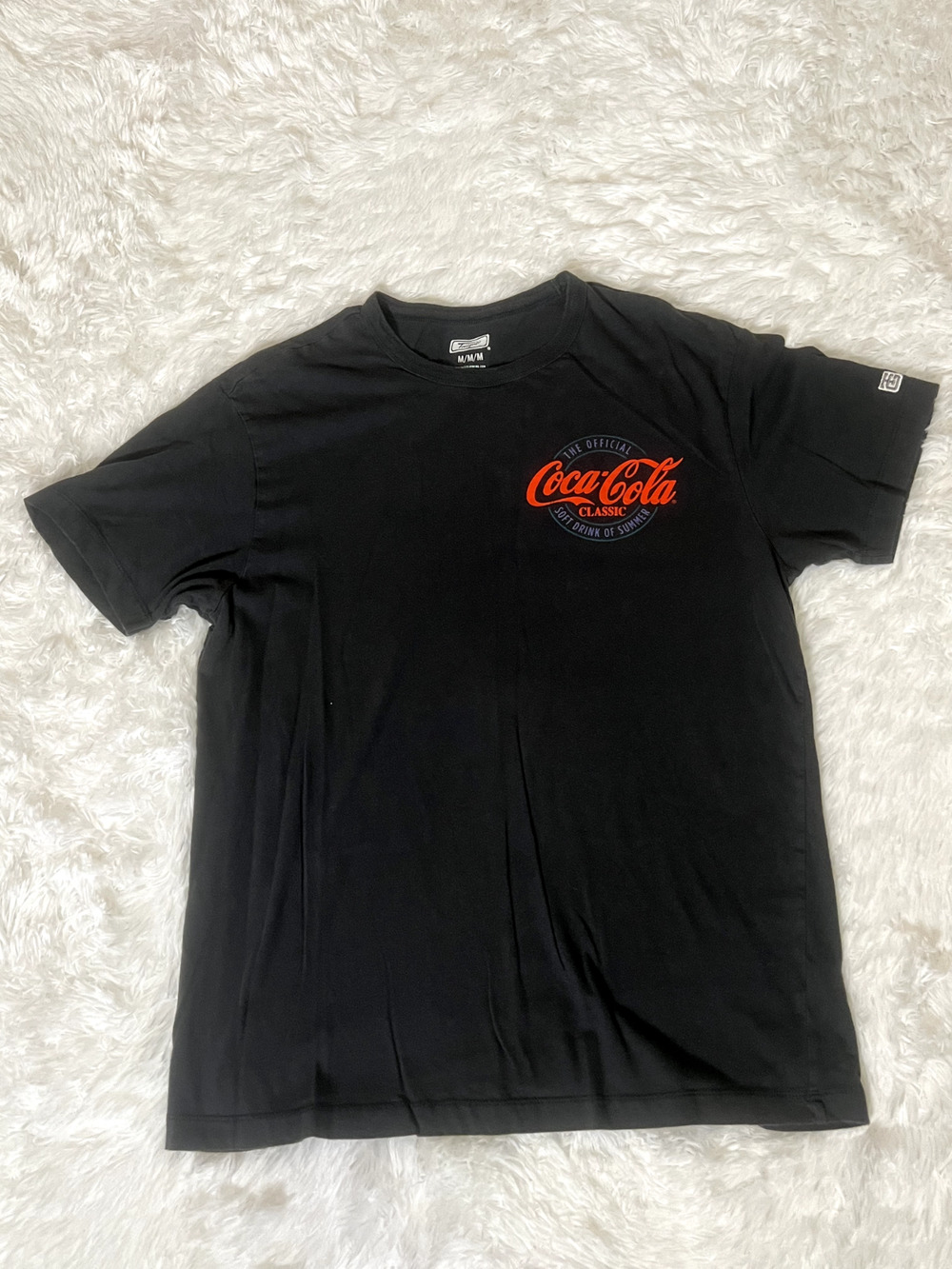 “Coca Cola” Graphic T Shirt Size M